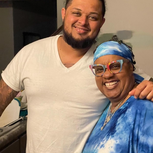 Meet your Posher, Kay - Picture 11 of 12